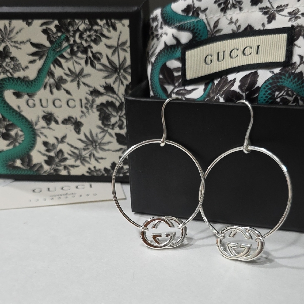 New, Gucci Sterling Silver Large "Brit" GG Hoop Earrings - Picture 2 of 16